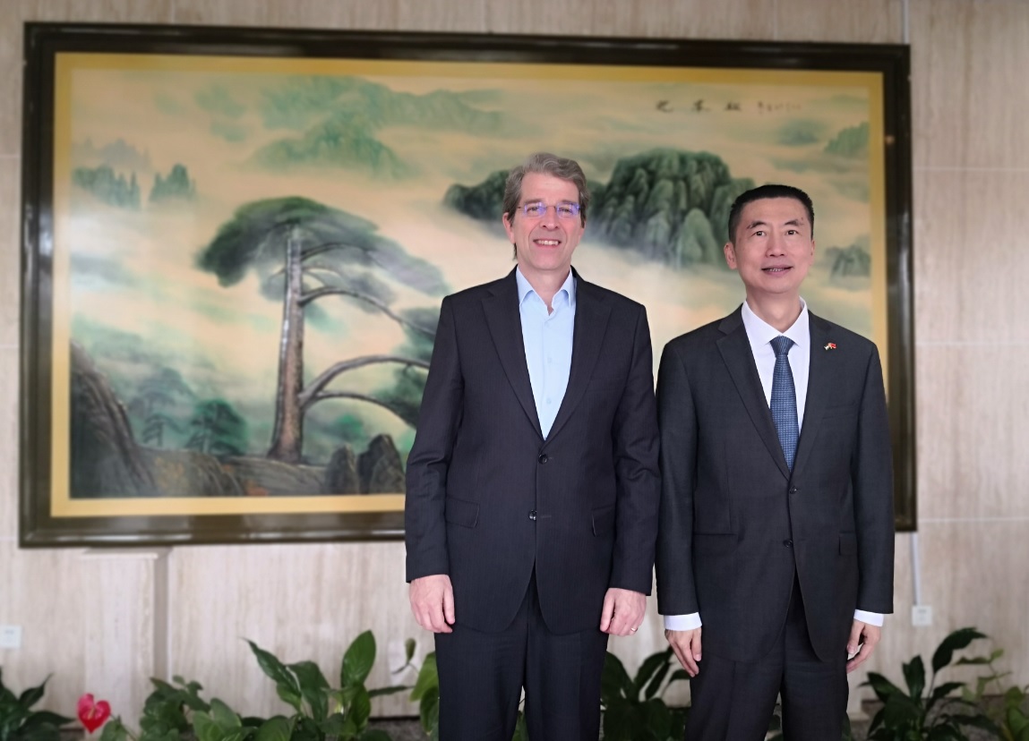 会见联合国儿童基金会20260326.jpg